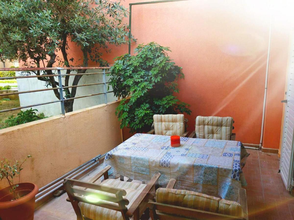 אתונה Ilias' Cosy And Relaxing Apartment מראה חיצוני תמונה
