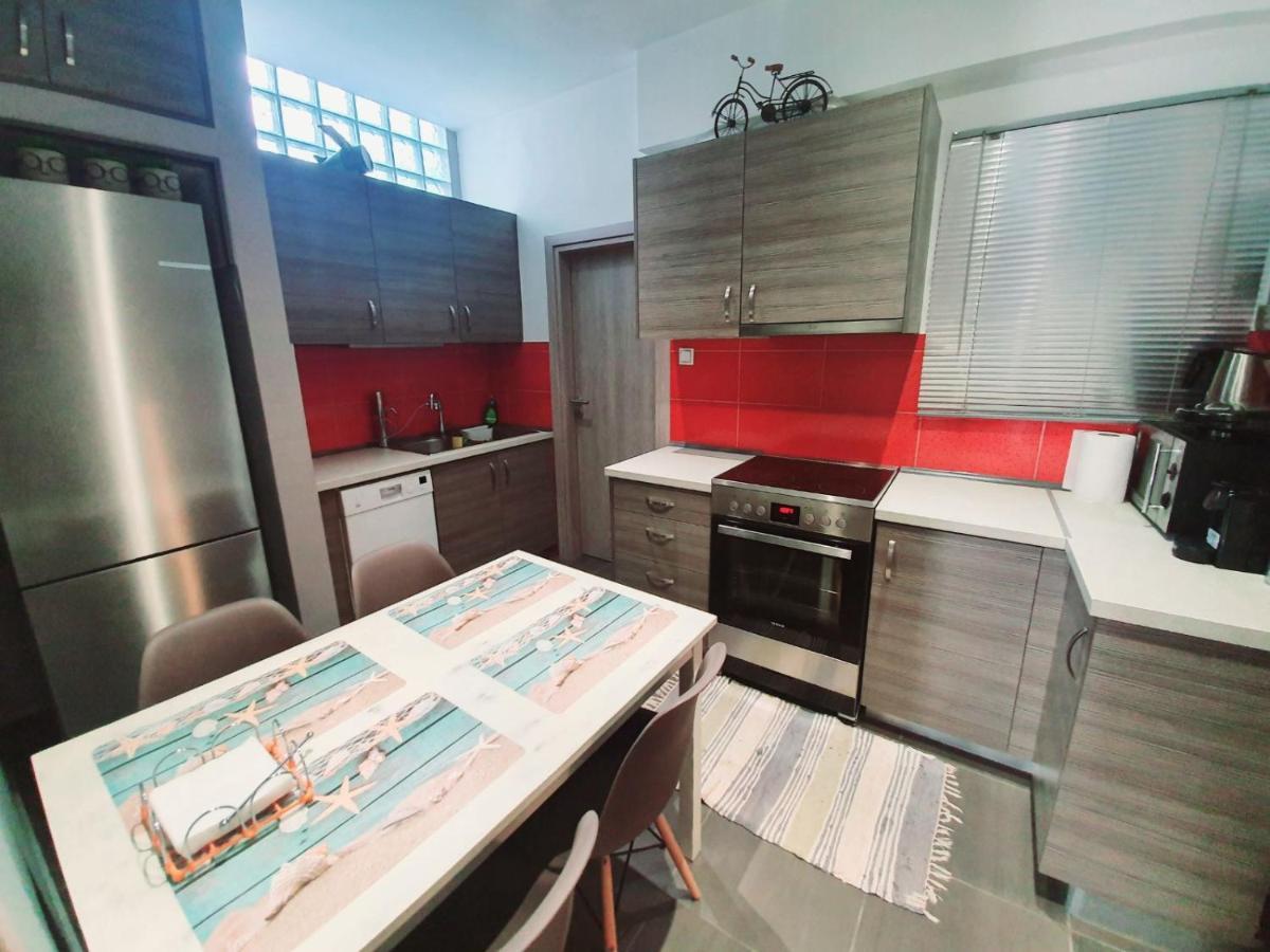 אתונה Ilias' Cosy And Relaxing Apartment מראה חיצוני תמונה
