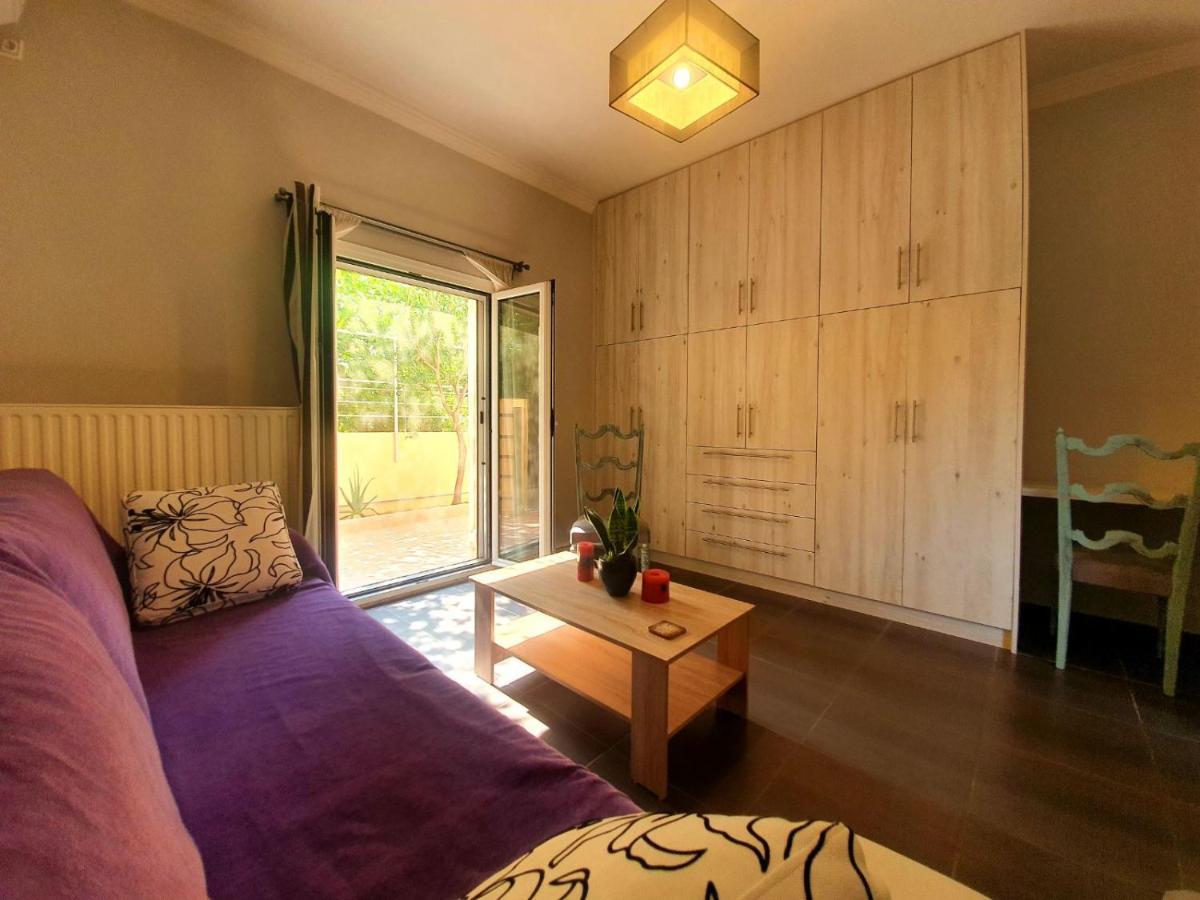 אתונה Ilias' Cosy And Relaxing Apartment מראה חיצוני תמונה